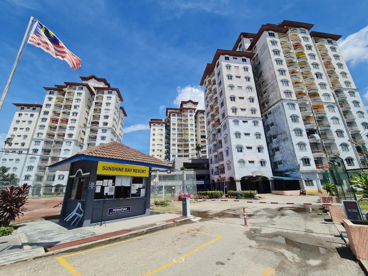 Sunshine Bay Resort Петалинг Джая Екстериор снимка