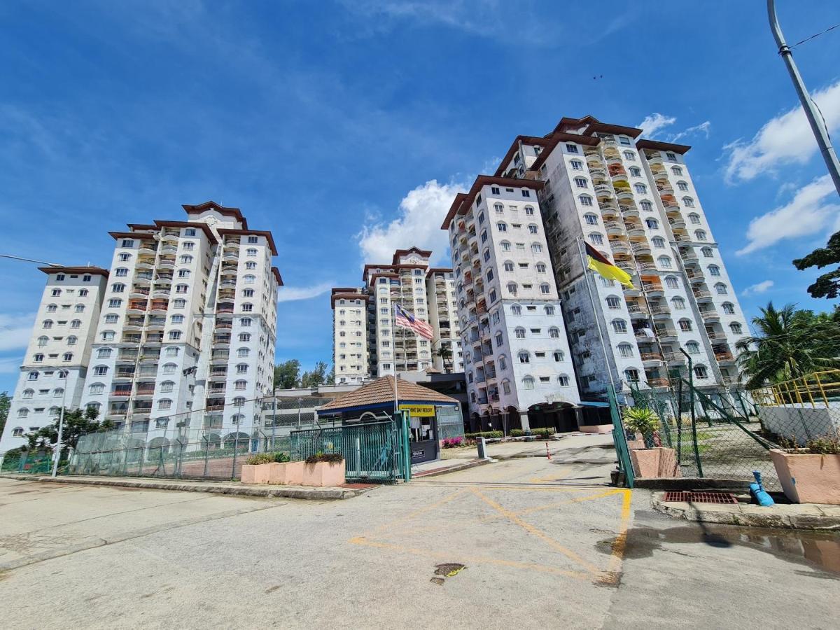 Sunshine Bay Resort Петалинг Джая Екстериор снимка